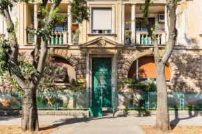 Art Nouveau Near Arena- charming place for couples